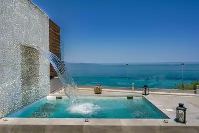 Belle maison de vacances privée avec piscine privée, climatisation, Wifi, Tv, terrasse et parking
