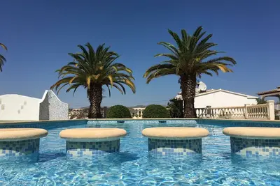 Image de Moraira centrale, excellente valeur, la climatisation piscine partagée