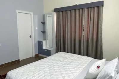 Image de A Glorious 2 & 4 Bhk With Lake View