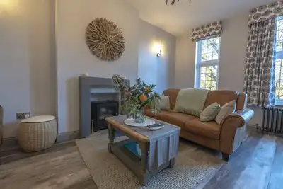 Image de luxury apartment in peaceful meads village with all amenities and beach nearby