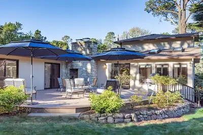 Image de Pacific Retreat: Beautiful 3 Bedroom 2 Bonus Rooms/Generator/Hot Tub