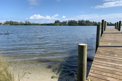 Image de Waterfront Beauty with Lovely Intercoastal Views. 2 Bedroom/2 Baths Plus Trundle