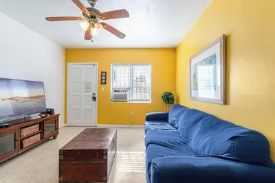 Miami House/ Apartment Heart of Mia 2br/1 ba