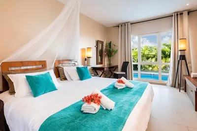 East Keys Suite 129 Idyllic : piscine privée, vue mer, plage