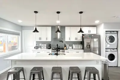 Image de New ranch home in University Hills. Near Du and Downtown!