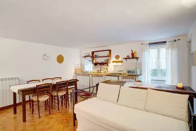 Image de Appartement Fienile avec vue sur les montagnes, piscine partagée et Wi-Fi