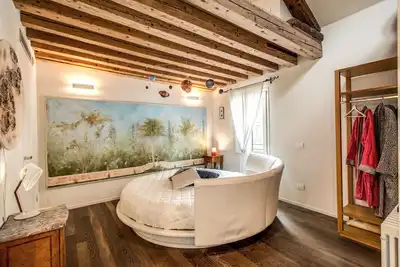 Image de Luxury apartment overlooking Biennale Gardens