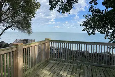 Image de Izzy's Lookout Lake House - Spacious 2 bedroom house