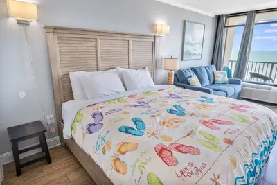 Image de King Bed, Studio Oceanfront, Indoor Heated Pools!