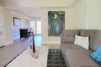 Image de Updated Condo w/ Full Kitchen near Nc State