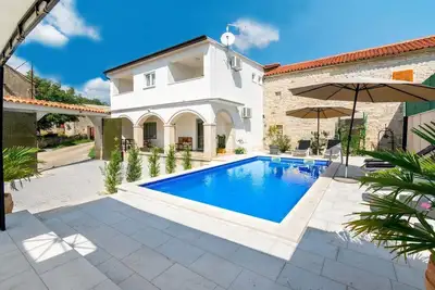 Image de Maison de vacances Kringa pour 1 - 8 personnes avec 4 chambres à coucher - Maison jumelée