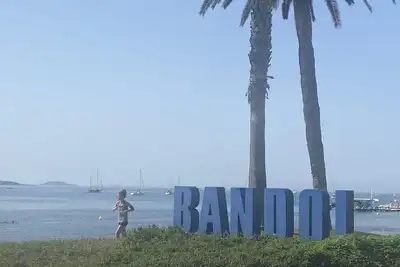 Image de Appart 2 ch+1 Ch traversante (avec terrasse+jardin) à pied plages\/port\/centre