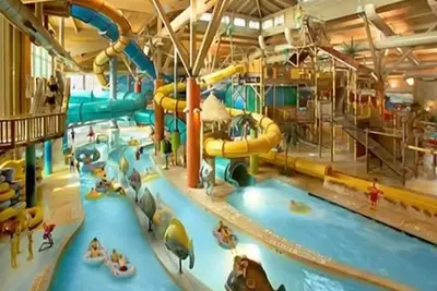 Image de 2 Br Wyndham Glacier Canyon Indoor Waterpark with unlimited park access for 8! !