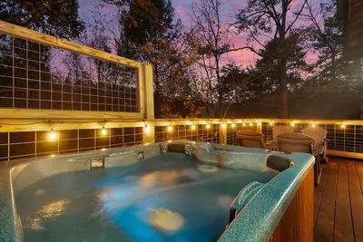 Image de Free Dollywood Tix/Pool Table/Spacious/HotTub/