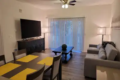 Image de #203 New 2br Condo near Evergreen State Fairgrounds