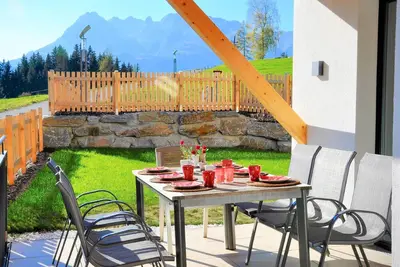 Image de Villa avec vue sur les montagnes