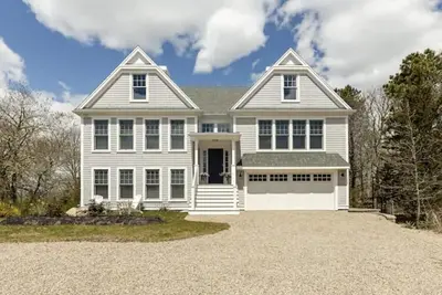 Image de Cape House Retreat!