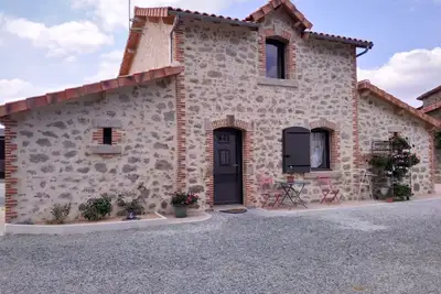 Image de Petite maison de campagne dans une exploitation agricole