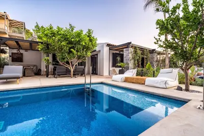 Image de Two Bedroom Villa with Private pool just 100m from the Beach
