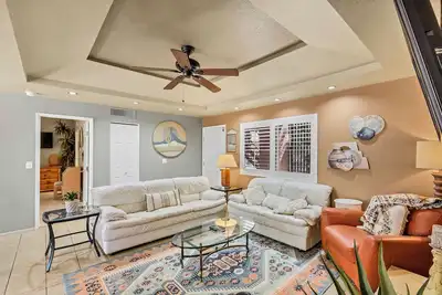 Image de Tucson Escapes at Sabino Cnyn King, queen, office, pets, pool, and pickle ball