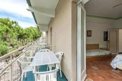 Image de Bel appartement Ă Cattolica avec WiFi