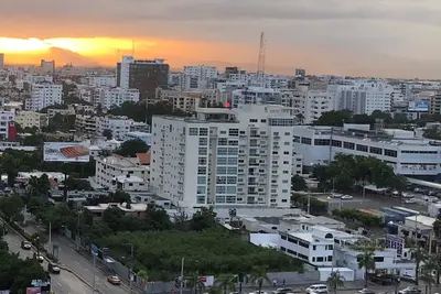 Image de Santo Domingo Apartment with Rooftop Pool with Ocean & City Views