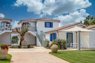 Image de Appartement Acquamarina N°2 dans résidence avec piscine à seulement 50m de la me