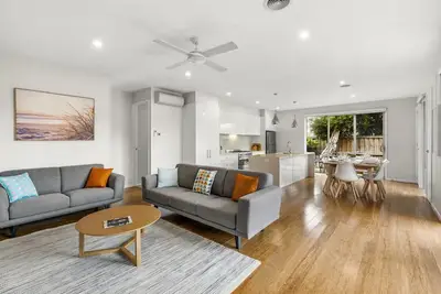 Image de Field By The Beach - Ocean Grove