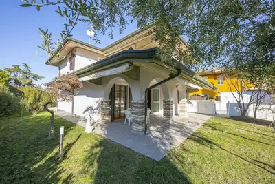 Image de Villa Fiorita - Apt 1 - Violetta, Sirmione, Italy