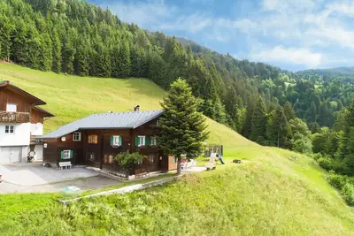 Image de Maison avec ambiance alpine et jardin