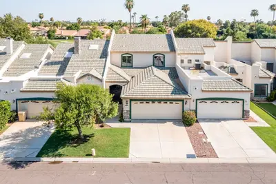 Image de Awesome 3 bedroom on the 1st Green of Arrowhead Golf Club