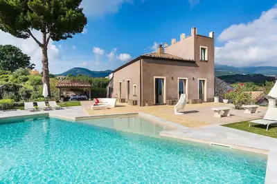 Villa à Zafferana avec piscine privée