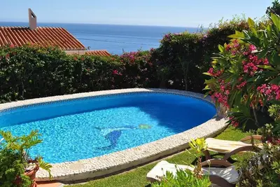Image de Wonderful Villa Princessa\" avec vue sur les montagnes, piscine et Wi-Fi.