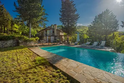 Image de Fioraie villa with pool and breathtaking views for 6 people