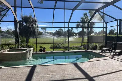 Image de Ashton Place. Lely Resort. Players club. Private pool and spa.