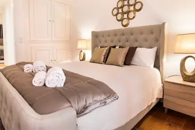 Liberdade Unique Style by LovelyStay