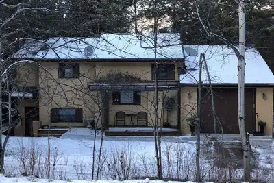 Image de Panoramic Woodlands Retreat w Hot Tub; just walking distance to Lake Windermere