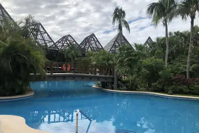 Image de Two Bedroom Grand Mayan Suite in Paradise! Ocean, pools, bars, jungle-setting!