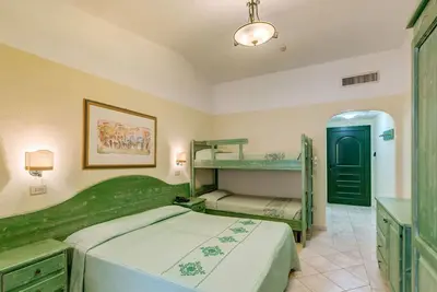 Image de Agréable appartement pour 6 personnes avec Wifi, piscine, climatisation, terrasse et animaux admis