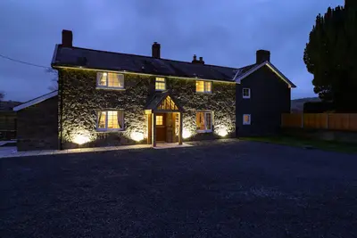 Image de Bodaioch Cottage, pet friendly, with hot tub in Caersws