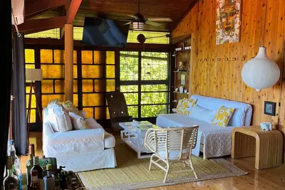 Image de Mid-Century: Caribbean Style