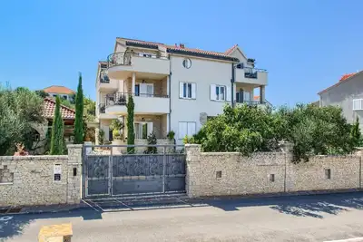 Image de Appartement א Murter avec jacuzzi
