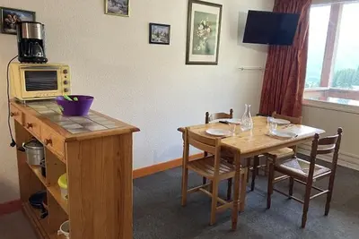 Image de Studio lumineux 4 pers, pieds des pistes, balcon sud, proche sports et commerces