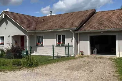 Image de Maison 8/10 couchages avec jacuzzi