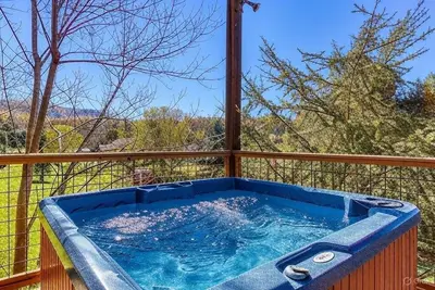 Image de Picture Perfect, Panoramic Mountain Views, $560 Free tickets each paid day!