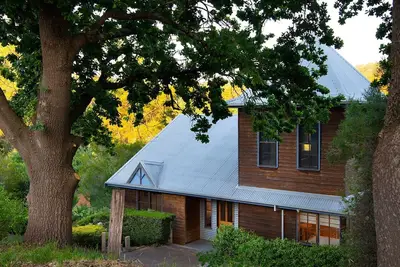 Image de French Cottage- enchanting retreat in Hepburn with spa and log fire
