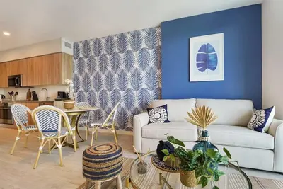 Image de Dreamy Miami Design District 1 Bdrm Condo