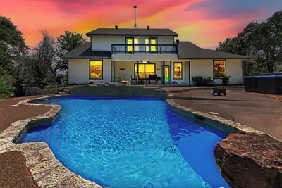 Image de Heated Pool, Hot tub, 19 beds, Pickleball, 2 Game Rooms, Arcades