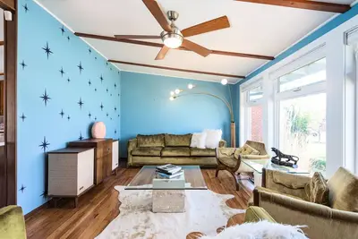 Image de Á La Mod | Single Family House Close to Denver & Boulder | Hot Tub | Sleeps 8