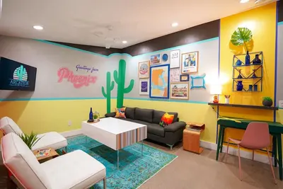 [The Medina] Park-like setting in Central Phx